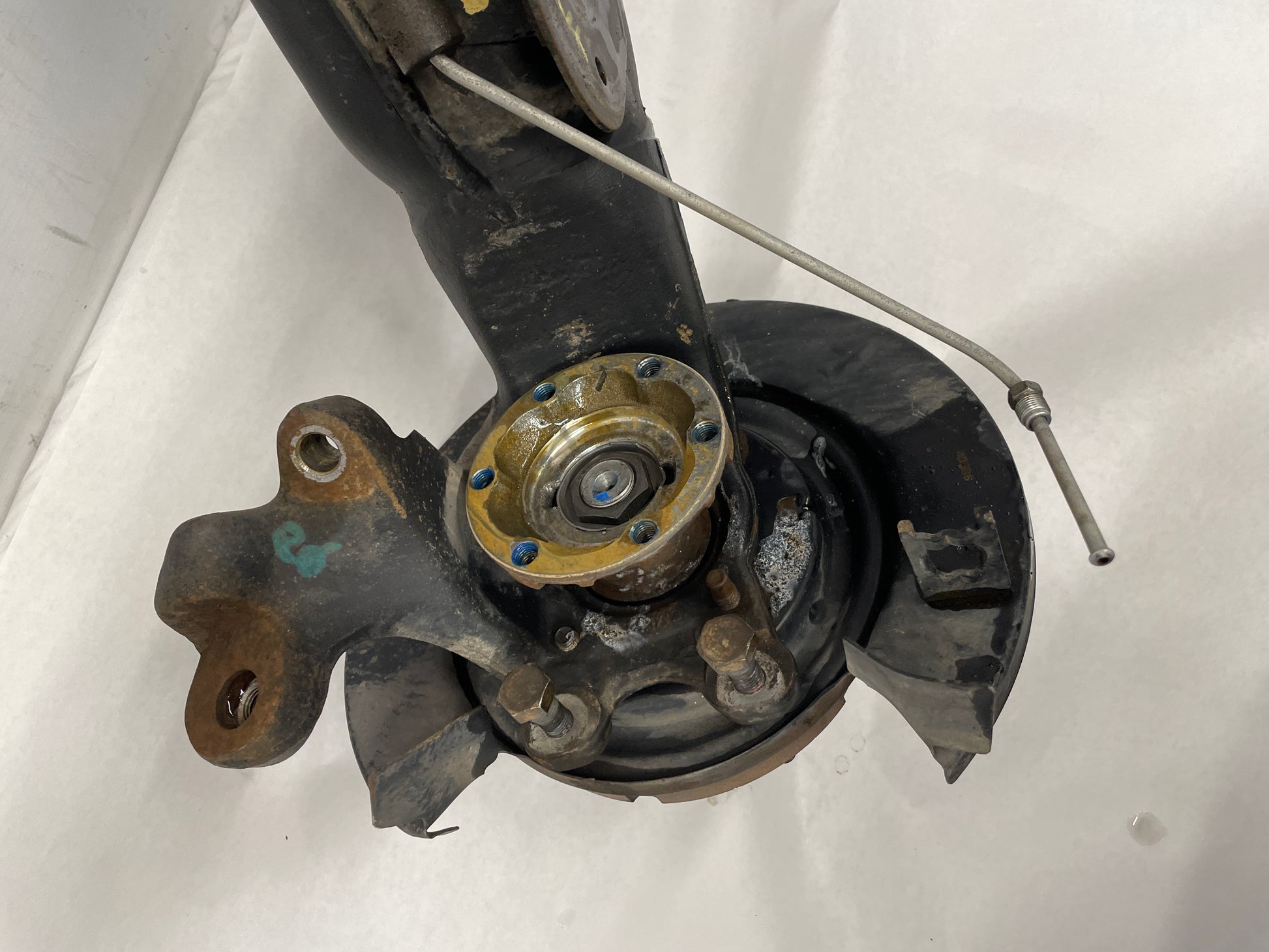 2006 Pontiac GTO RH Passenger Rear Suspension Spindle Hub Knuckle Control Arm OEM - Day's Parts Yard