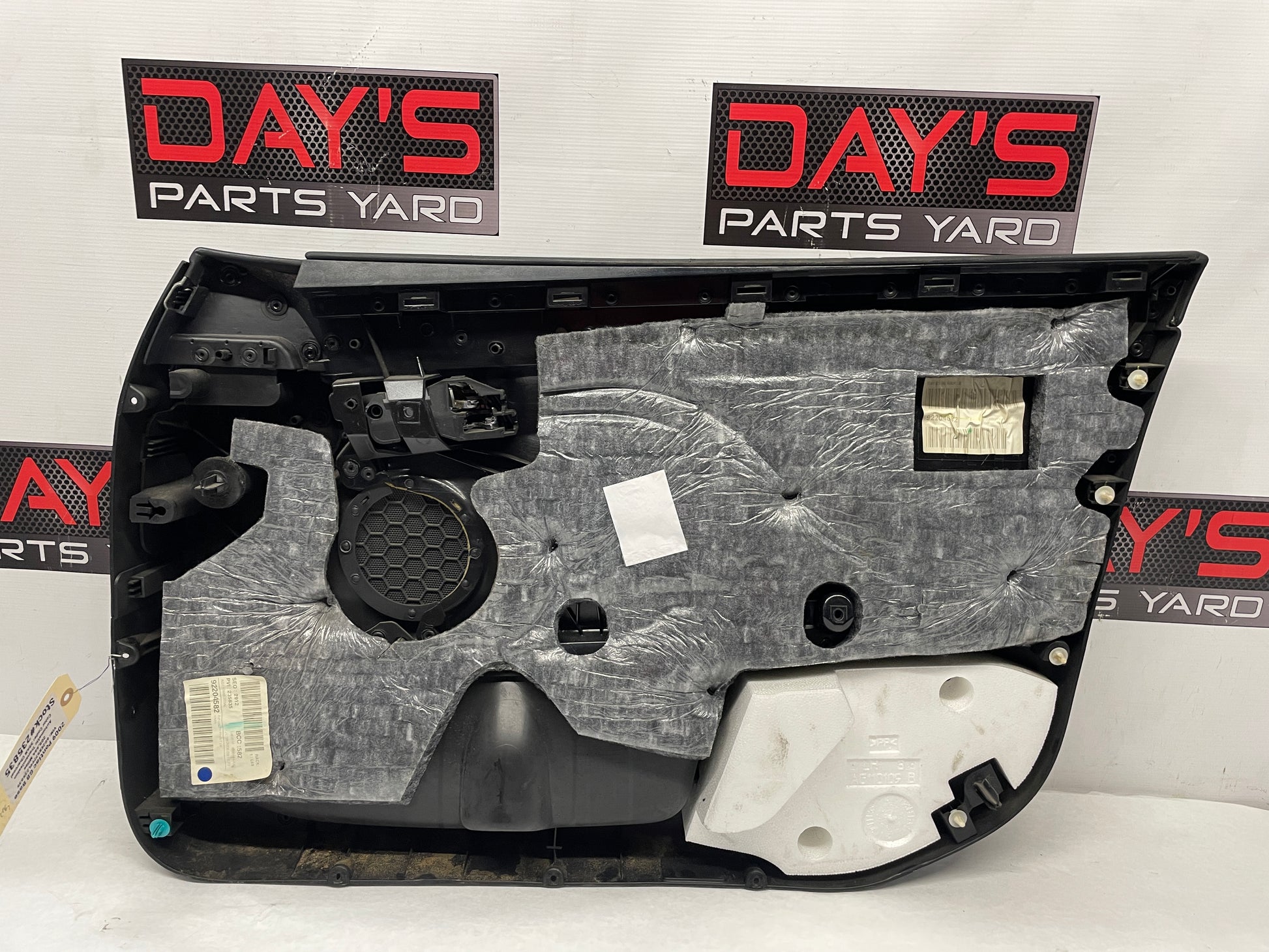 2009 Pontiac G8 LH Driver Front Door Panel OEM - Day's Parts Yard