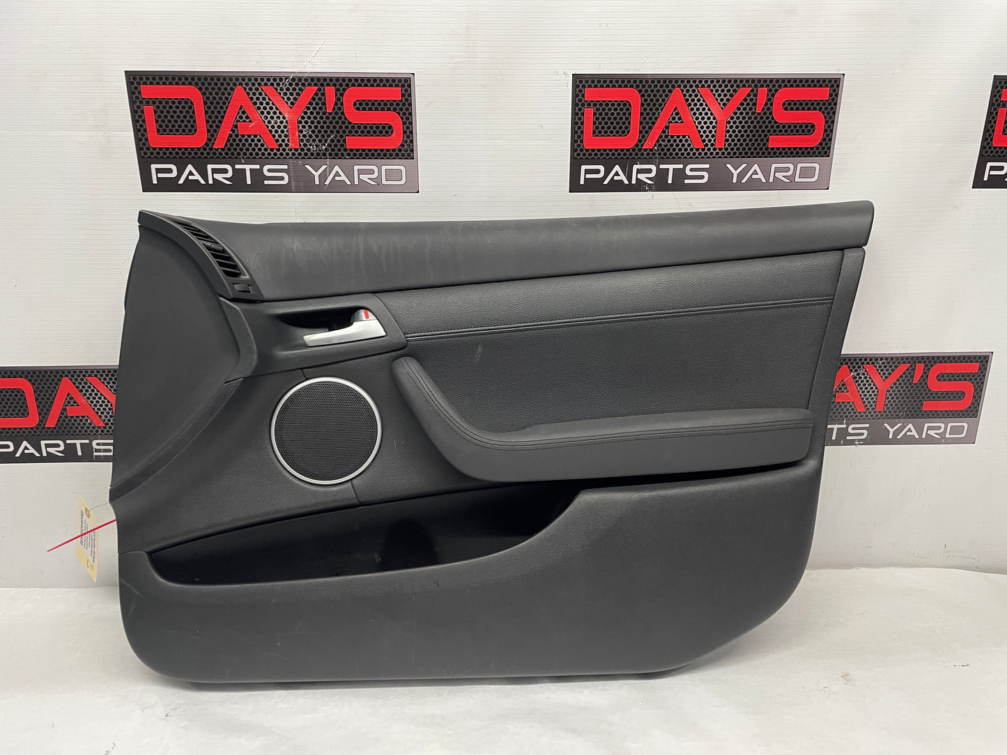2009 Pontiac G8 Base RH Passenger Front Interior Door Panel Trim OEM - Day's Parts Yard