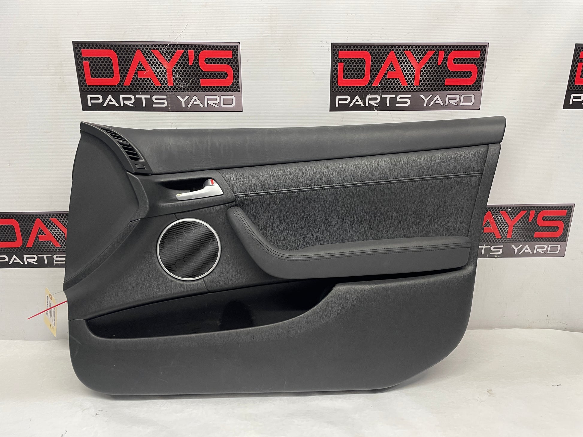 2009 Pontiac G8 Base RH Passenger Front Interior Door Panel Trim OEM - Day's Parts Yard