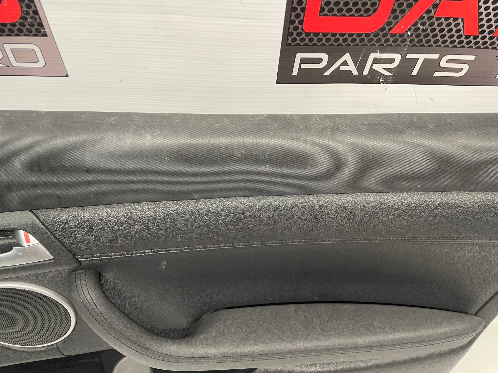 2009 Pontiac G8 Base RH Passenger Front Interior Door Panel Trim OEM - Day's Parts Yard