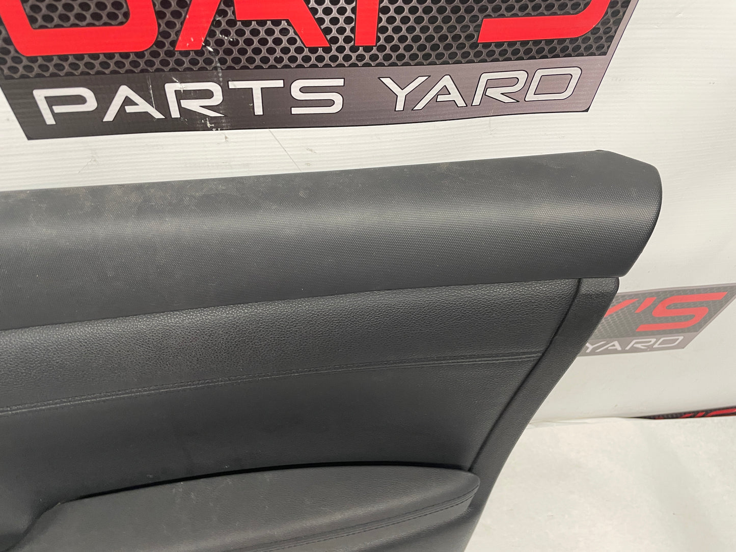 2009 Pontiac G8 Base RH Passenger Front Interior Door Panel Trim OEM - Day's Parts Yard