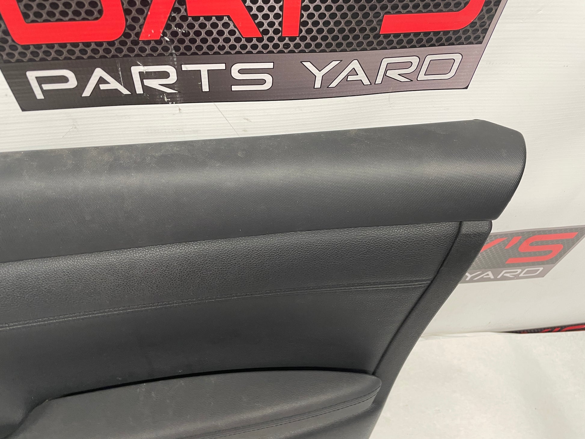2009 Pontiac G8 Base RH Passenger Front Interior Door Panel Trim OEM - Day's Parts Yard