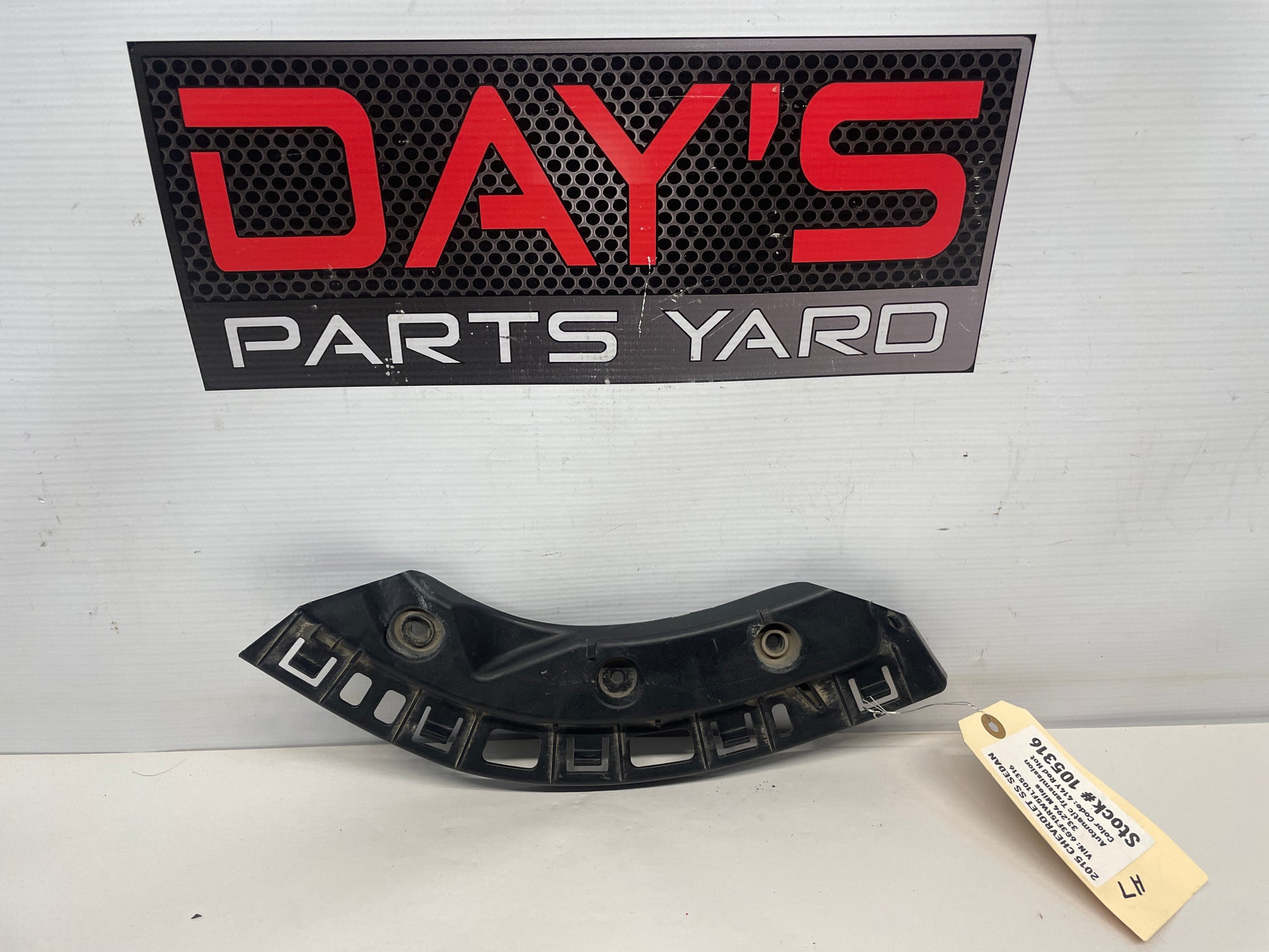 2015 Chevy SS Sedan LH Driver Tail Light Taillight Bracket OEM - Day's Parts Yard