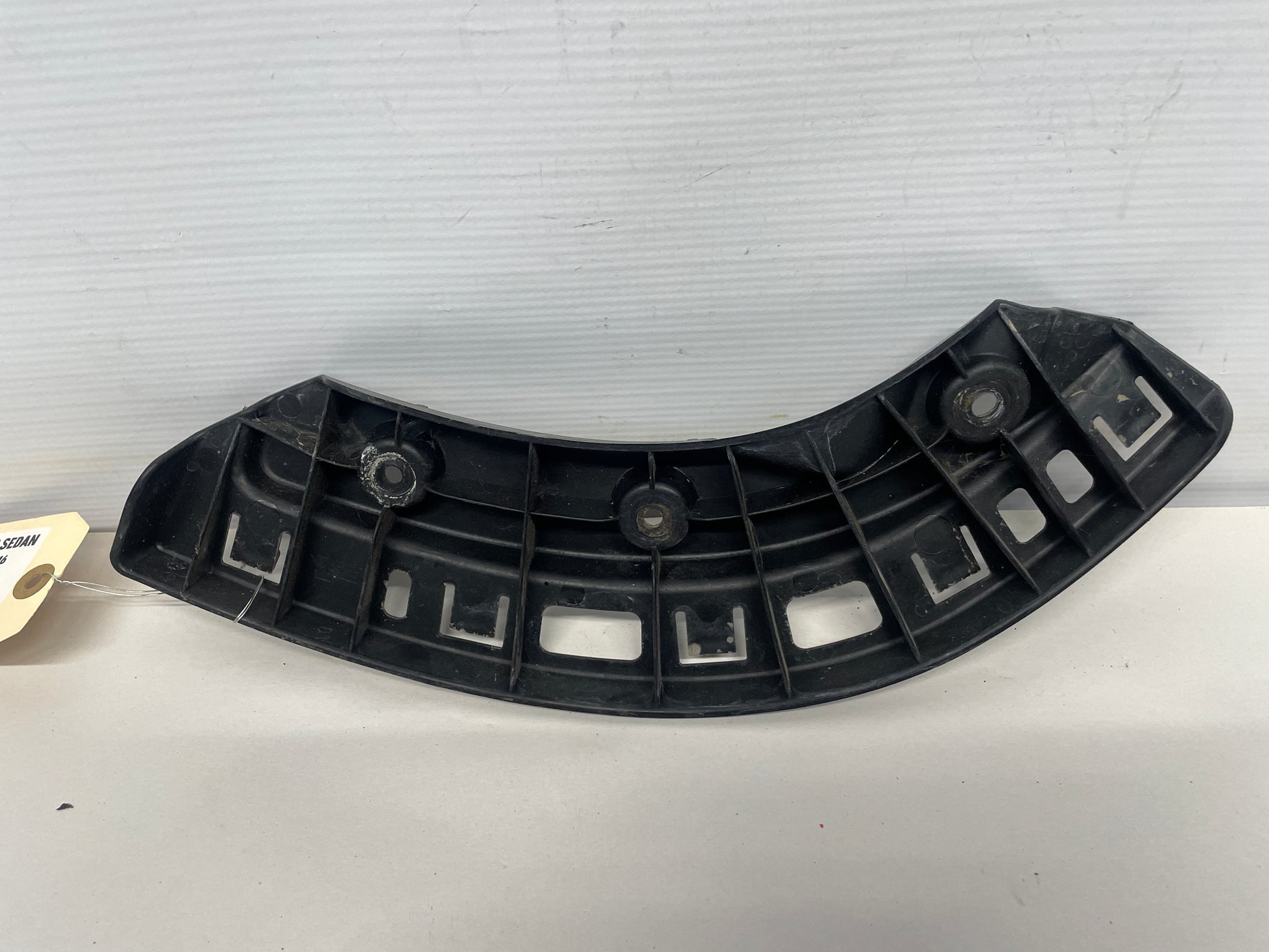 2015 Chevy SS Sedan LH Driver Tail Light Taillight Bracket OEM - Day's Parts Yard