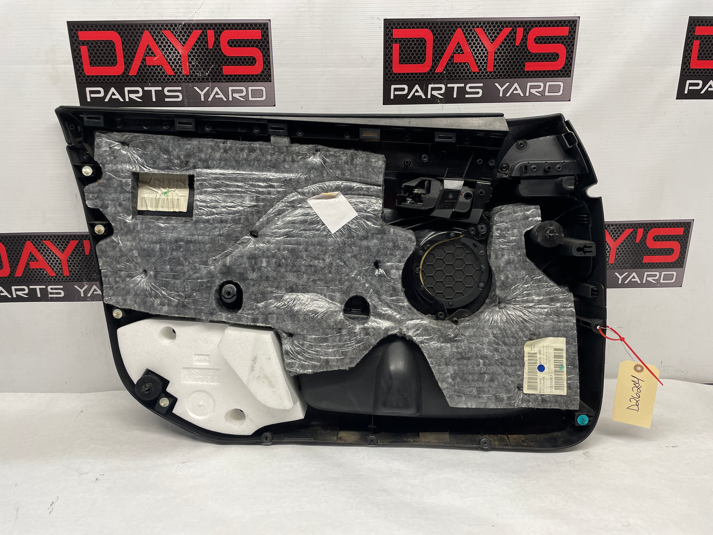 2009 Pontiac G8 Base RH Passenger Front Interior Door Panel Trim OEM - Day's Parts Yard