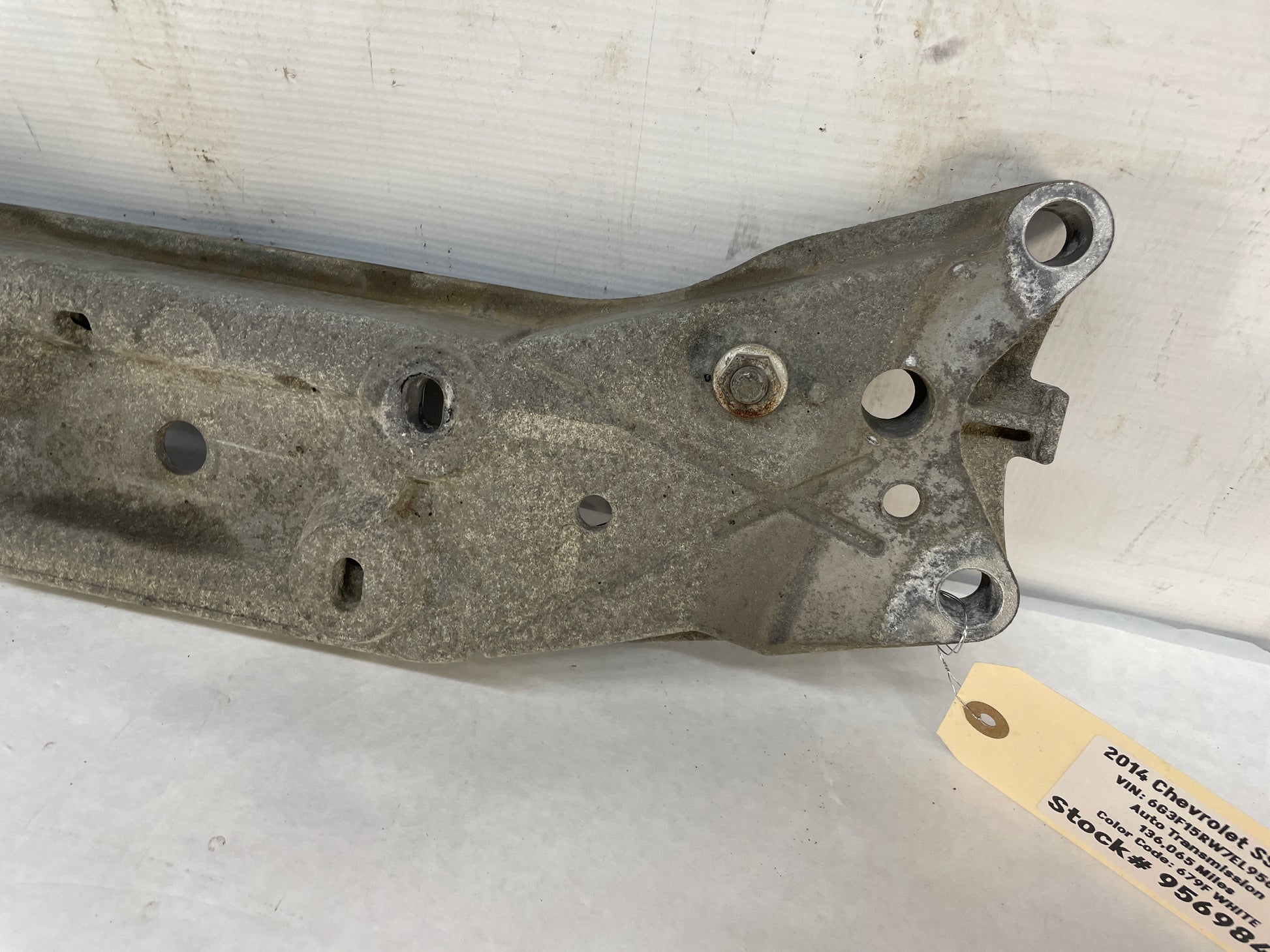 2014 Chevy SS Sedan Automatic Transmission Crossmember OEM - Day's Parts Yard