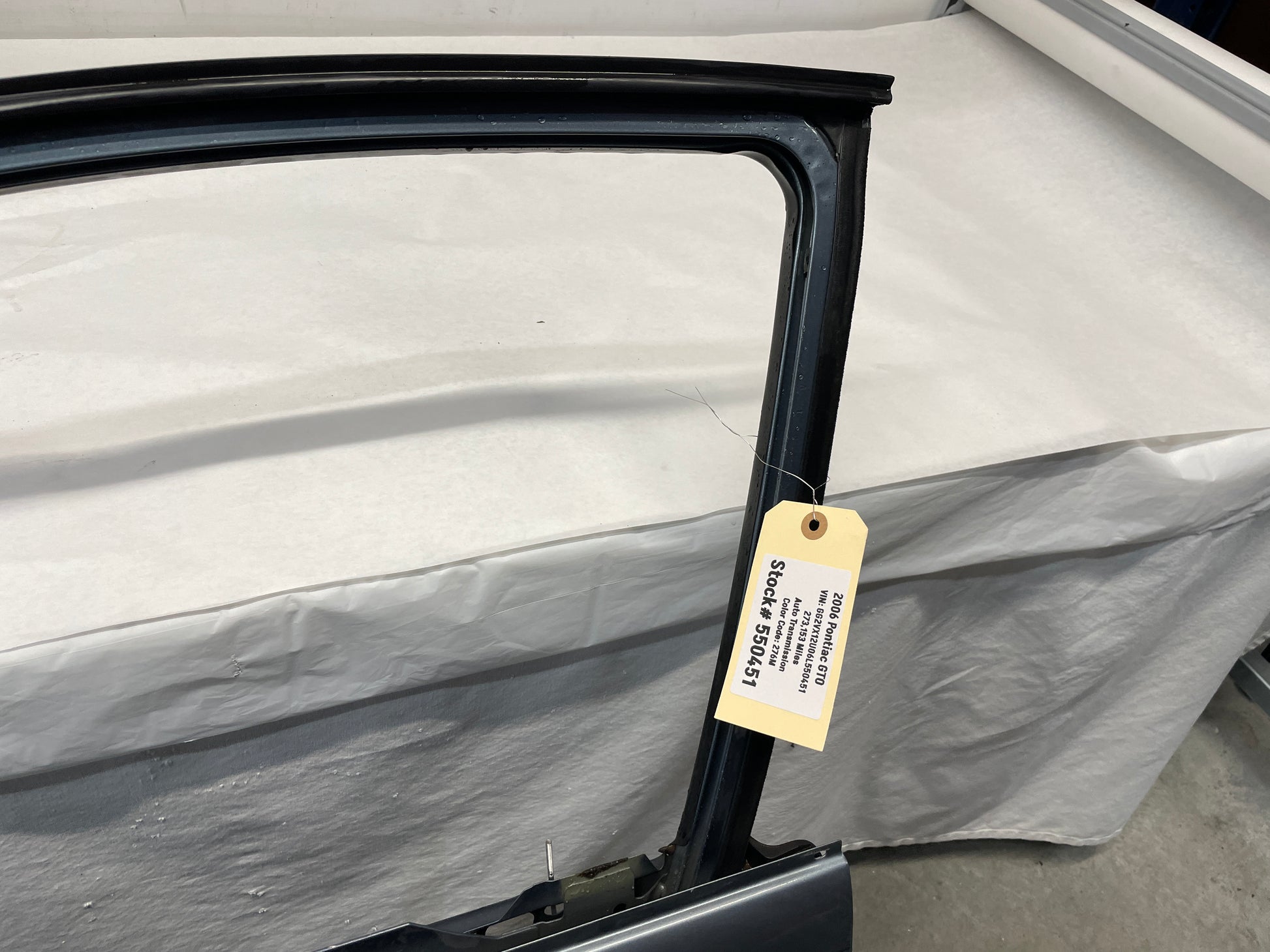 2006 Pontiac GTO LH Driver Door OEM - Day's Parts Yard