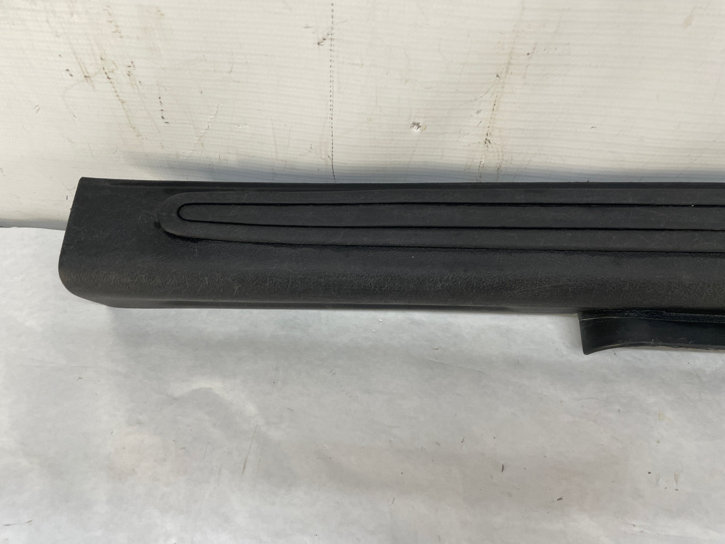 2004 Pontiac GTO RH Passenger Interior Sill Carpet Retainer Trim Cover Panel OEM - Day's Parts Yard