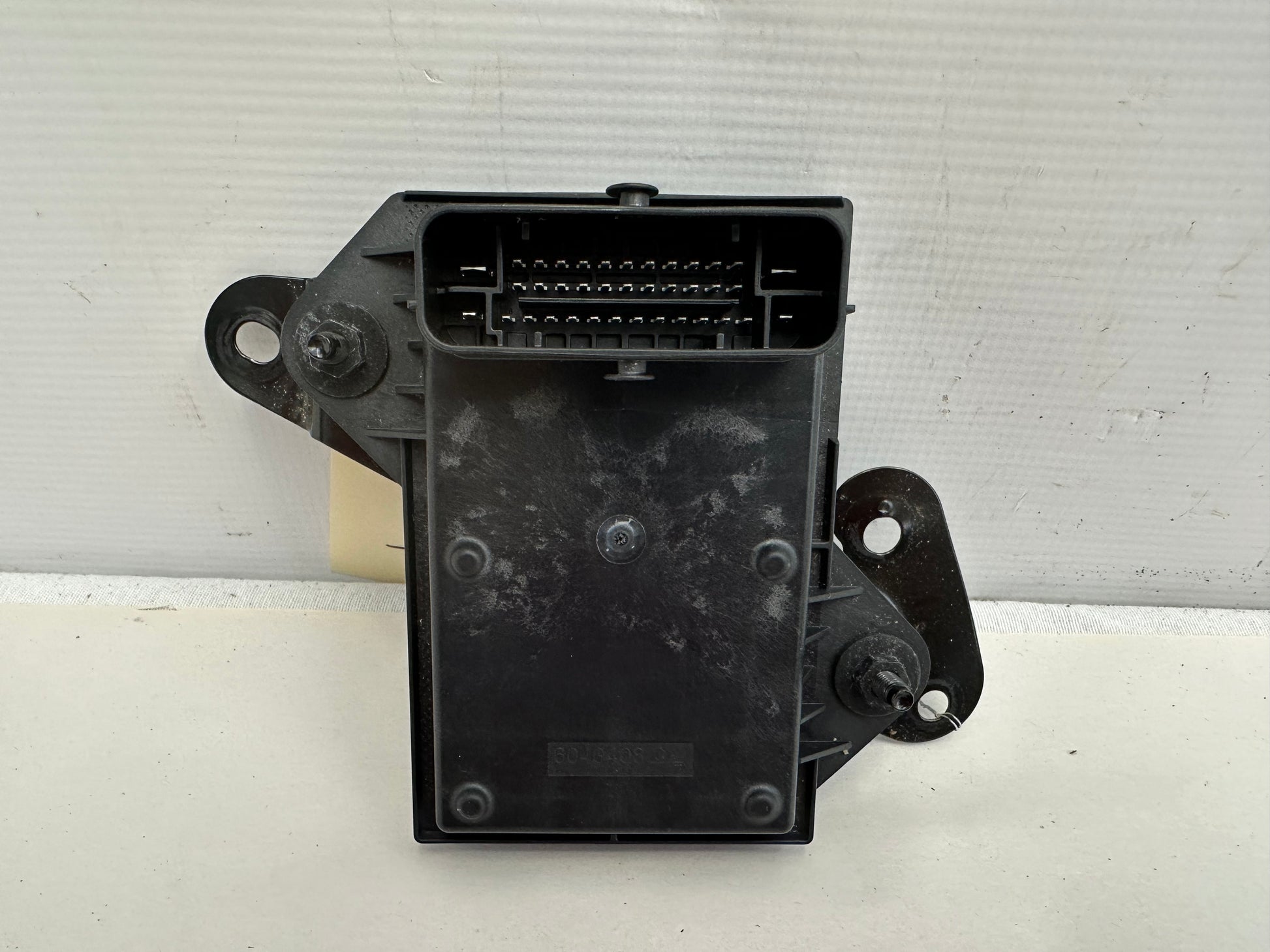 2020 Chevy Camaro SS Traction Control Module w/ Bracket  OEM - Day's Parts Yard