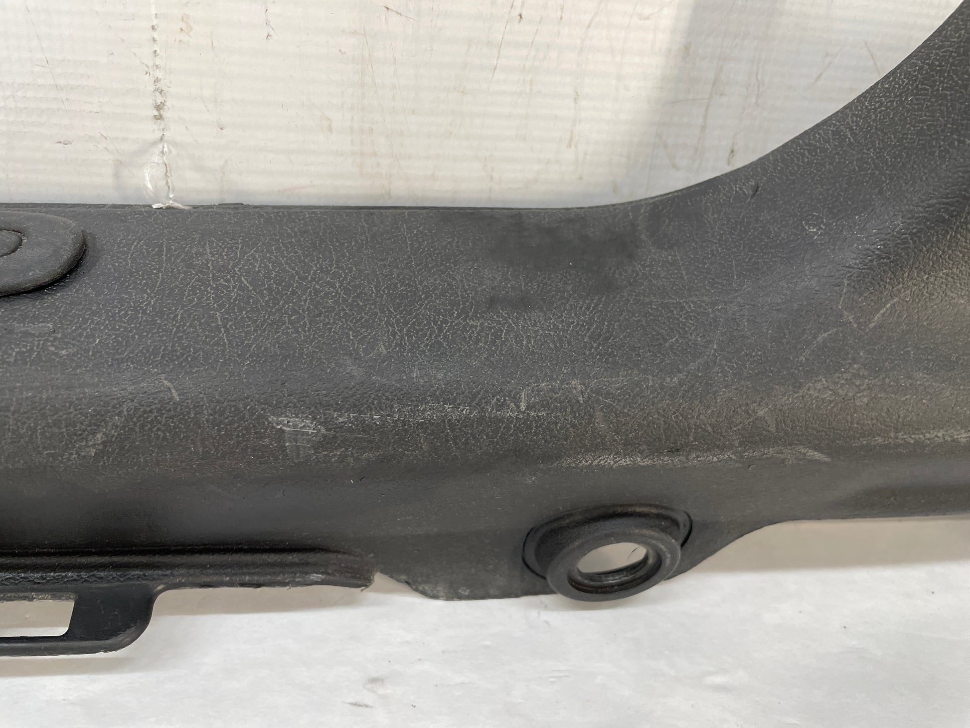 2004 Pontiac GTO RH Passenger Interior Sill Carpet Retainer Trim Cover Panel OEM - Day's Parts Yard