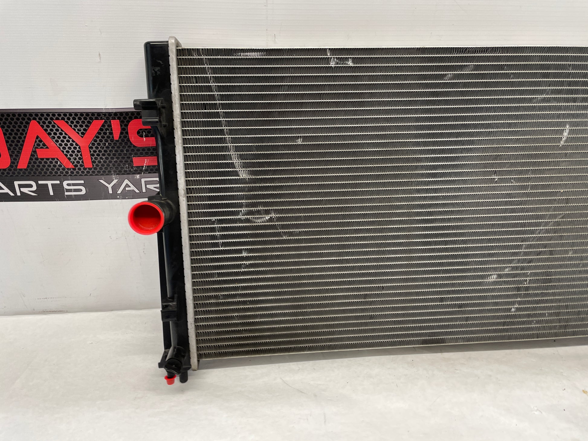 2005 Pontiac GTO Engine Motor Coolant Radiator OEM - Day's Parts Yard