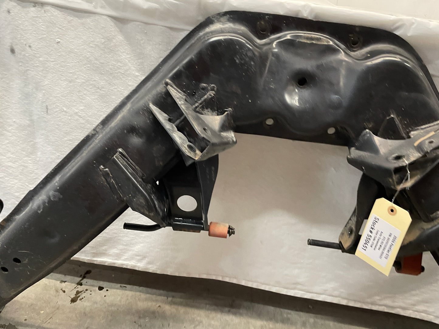 2006 Pontiac GTO Rear Suspension Sub Frame Cradle K Cross Member OEM - Day's Parts Yard