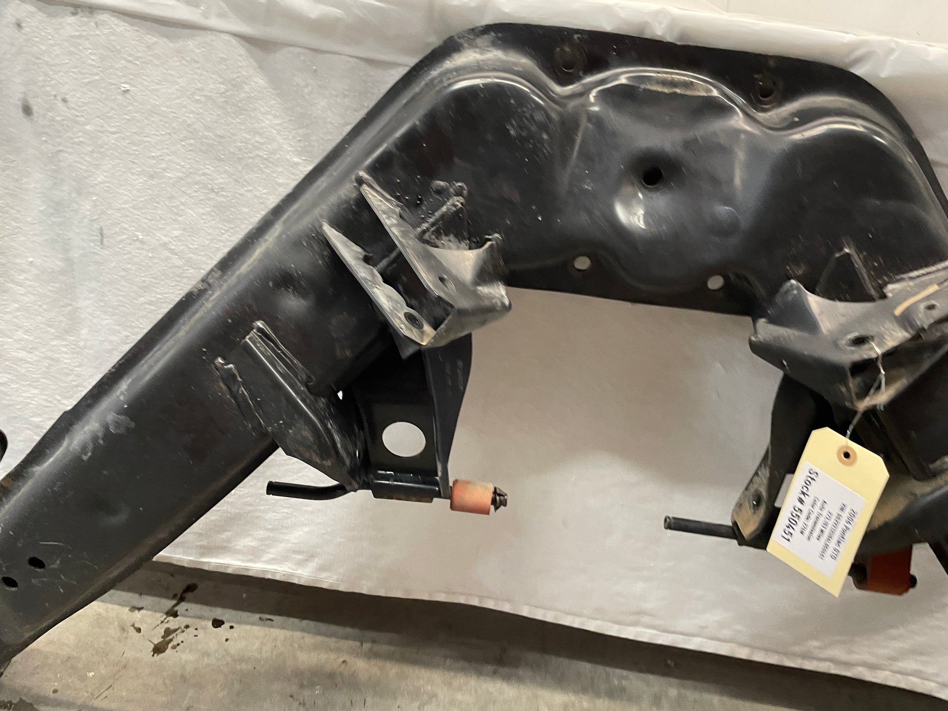 2006 Pontiac GTO Rear Suspension Sub Frame Cradle K Cross Member OEM - Day's Parts Yard