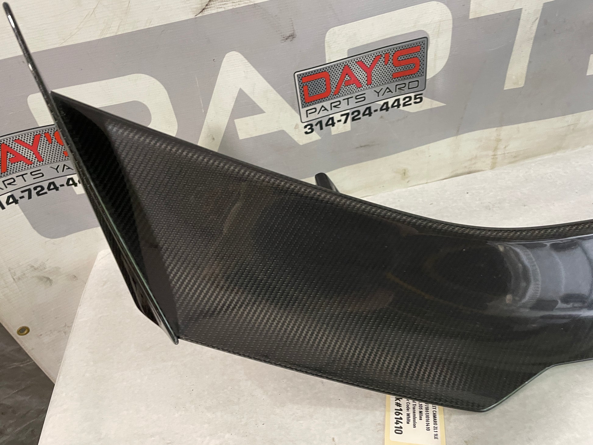 2018 Chevy Camaro ZL1 1LE Carbon Fiber Spoiler Wing OEM Damaged - Day's Parts Yard