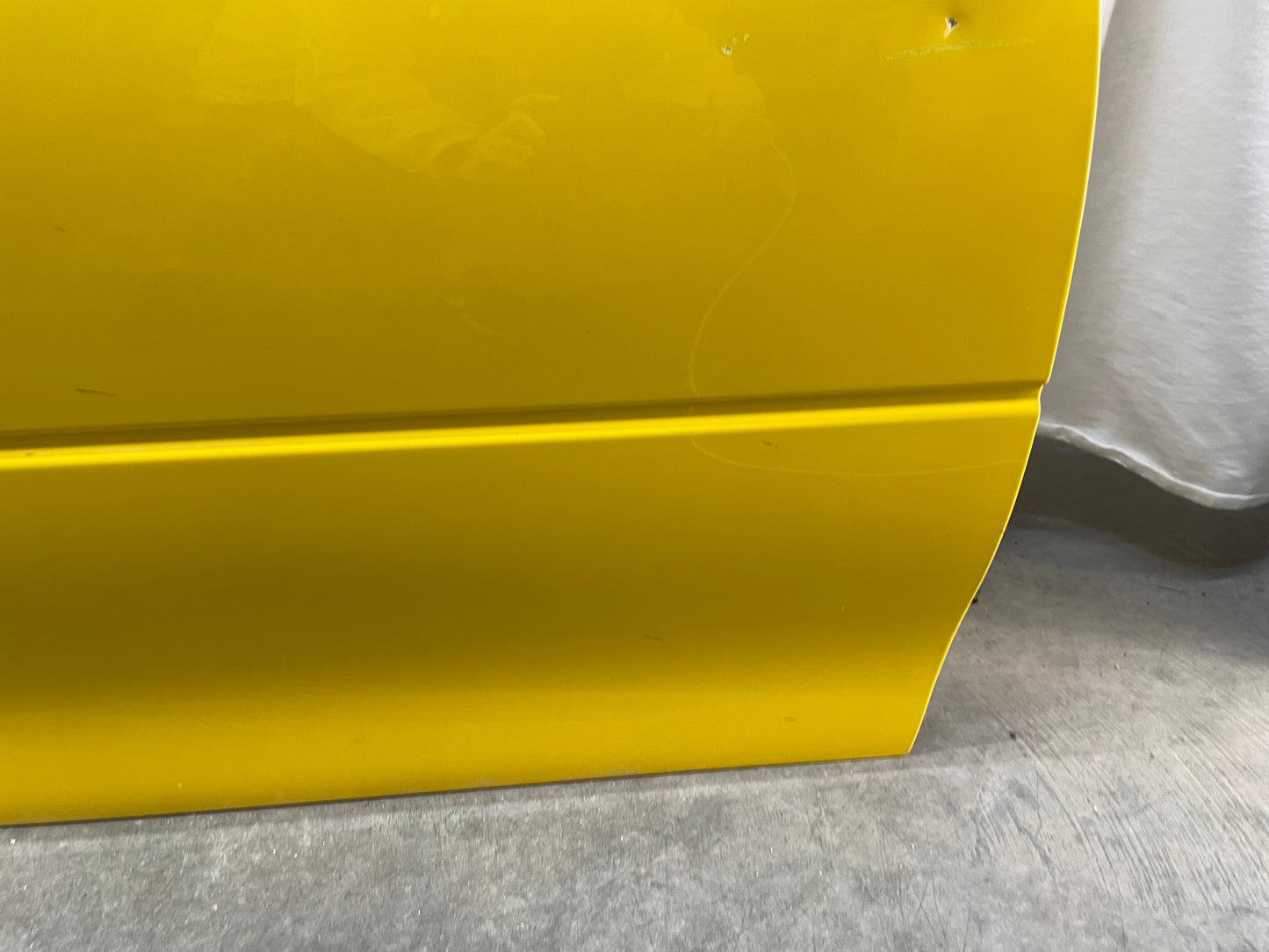 2005 Pontiac GTO RH Passenger Front Exterior Door Yellow OEM