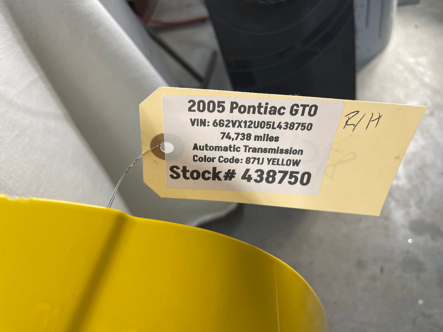 2005 Pontiac GTO RH Passenger Front Exterior Door Yellow OEM