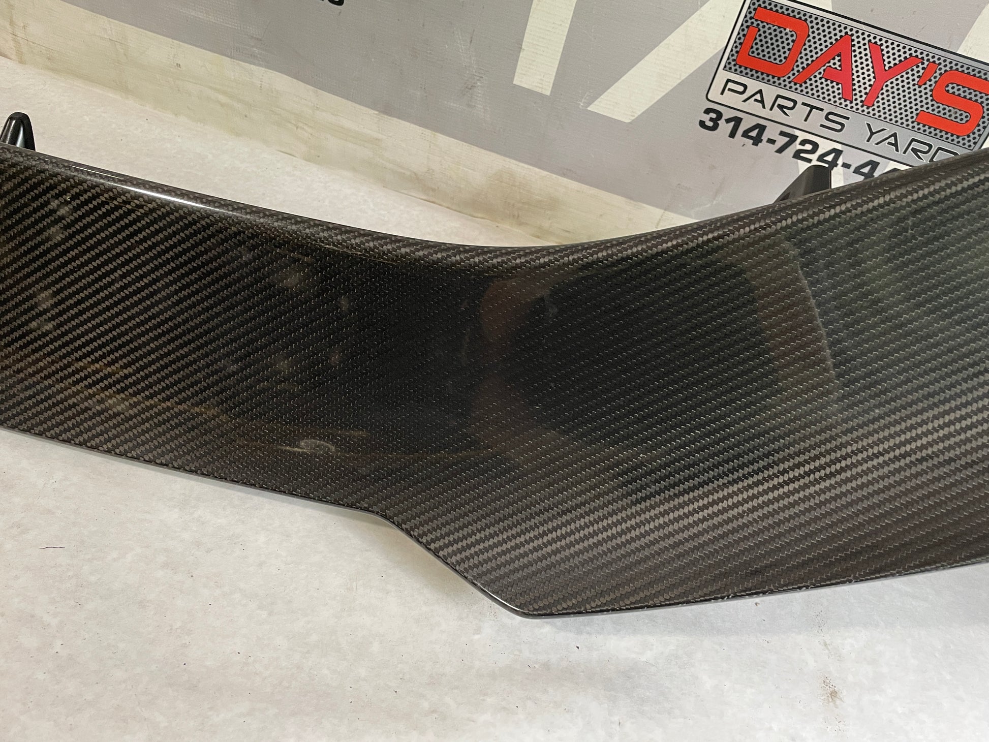 2018 Chevy Camaro ZL1 1LE Carbon Fiber Spoiler Wing OEM Damaged - Day's Parts Yard