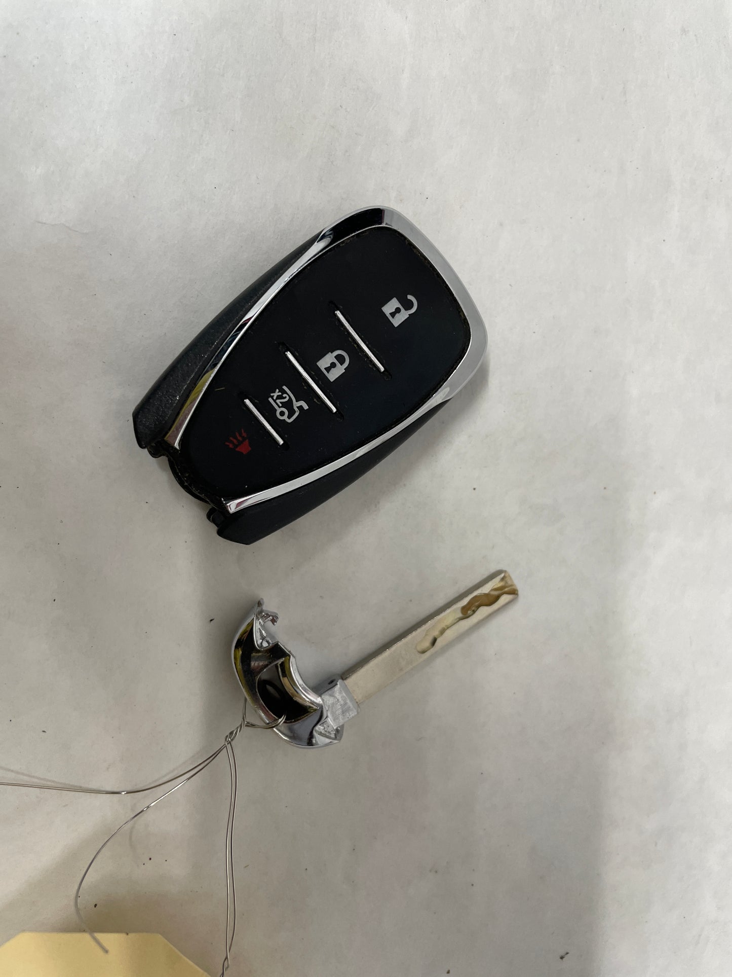 2019 Chevy Camaro SS Remote Key Fob Transmitter OEM - Day's Parts Yard