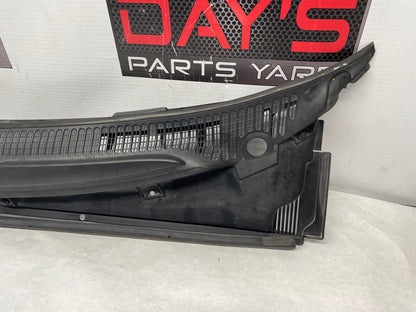 2006 Pontiac GTO Complete Windshield Wiper Cowl Assembly OEM - Day's Parts Yard