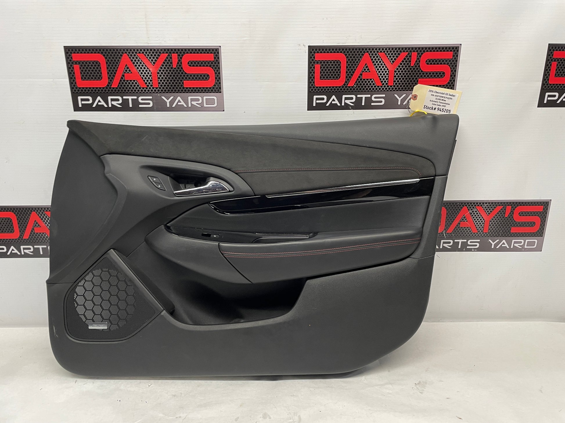 2014 Chevrolet SS Sedan RH Passenger Front Interior Door Panel Trim OEM - Day's Parts Yard