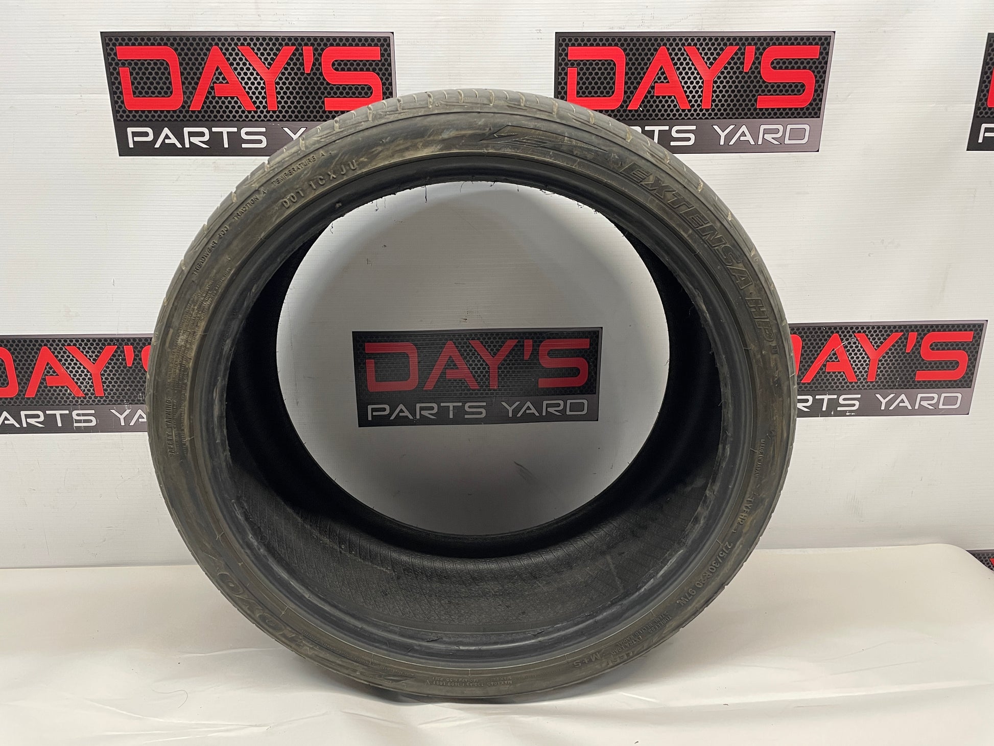 275/30R20 Toyo Extensa HP II Tire - Day's Parts Yard