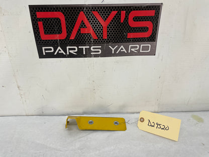 2005 Pontiac GTO LH Driver Fender Side Skirt Rocker Molding Support Bracket OEM