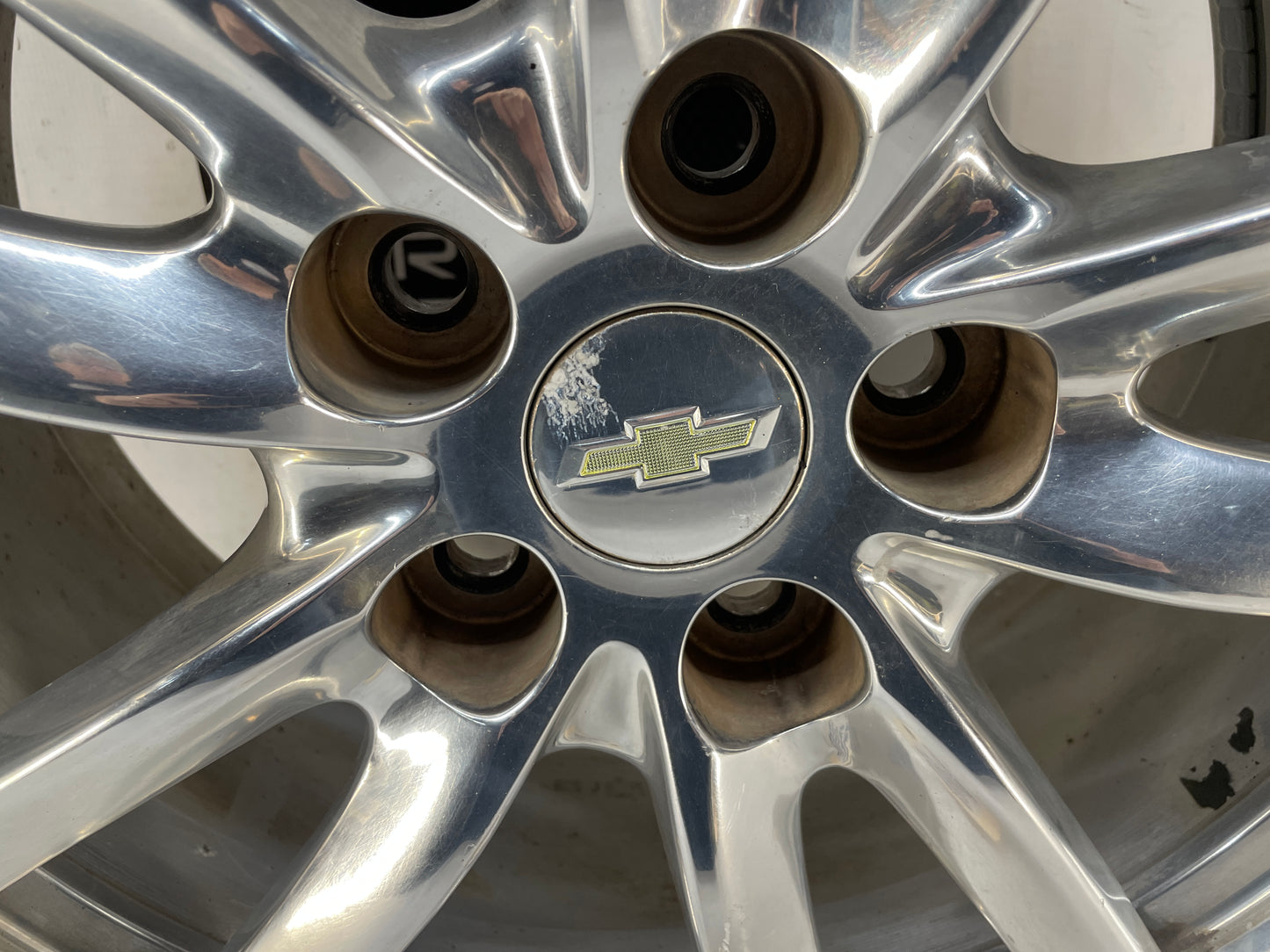 2014 Chevy SS Sedan Factory OEM Rear Wheel 19X9 - Day's Parts Yard