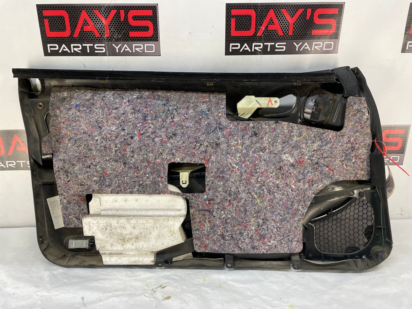 2004 Pontiac GTO RH Passenger Front Interior Door Panel  OEM - Day's Parts Yard