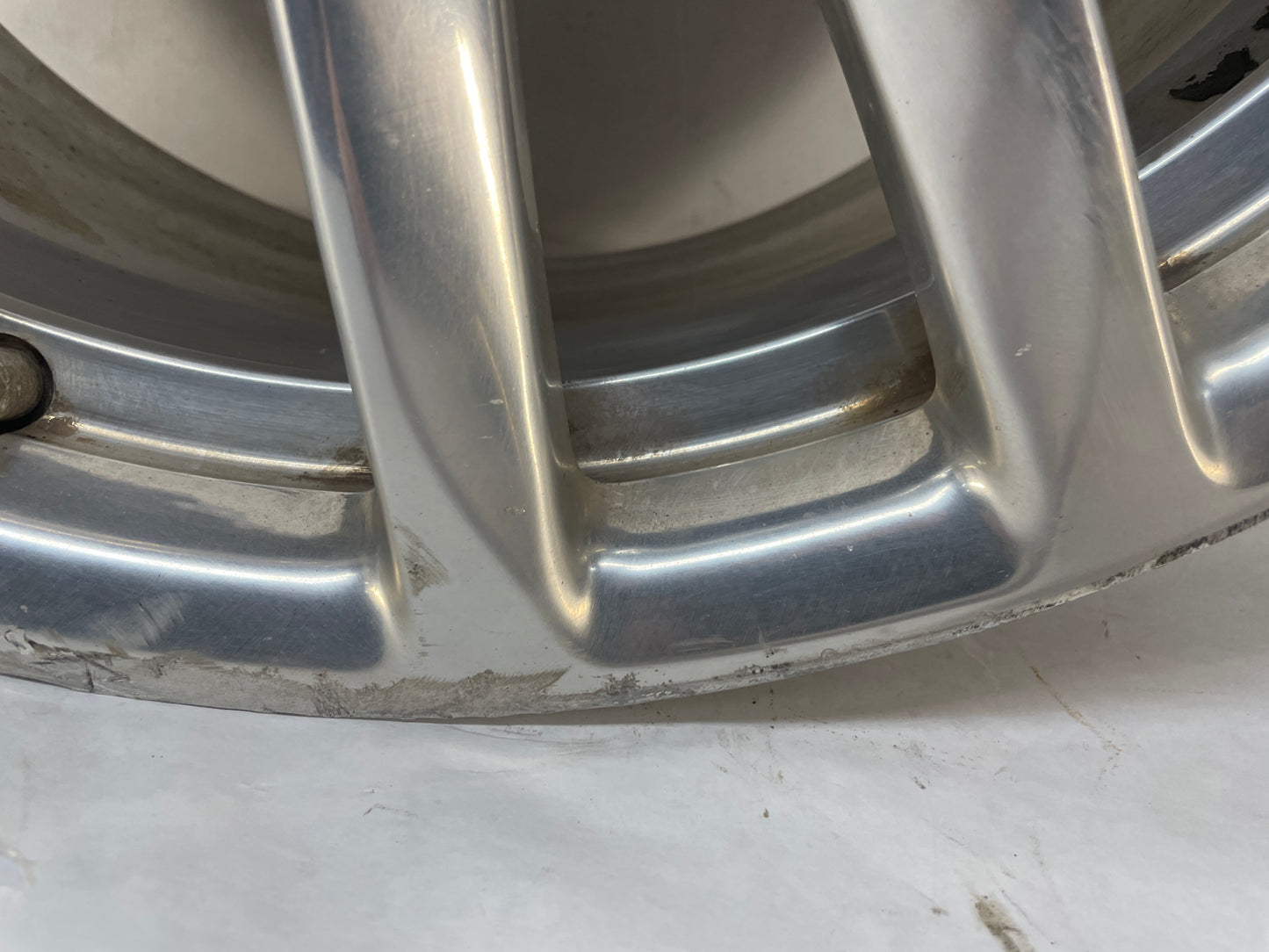 2014 Chevy SS Sedan Factory OEM Rear Wheel 19X9 - Day's Parts Yard