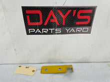 2005 Pontiac GTO RH Passenger Fender Side Skirt Rocker Molding Support Bracket OEM