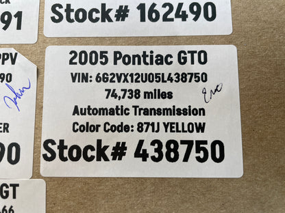 2005 Pontiac GTO RH Passenger Fender Side Skirt Rocker Molding Support Bracket OEM