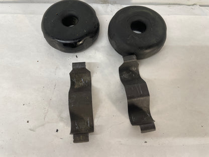2004 Pontiac GTO Radiator Rubber Bushings Clips Isolators OEM - Day's Parts Yard