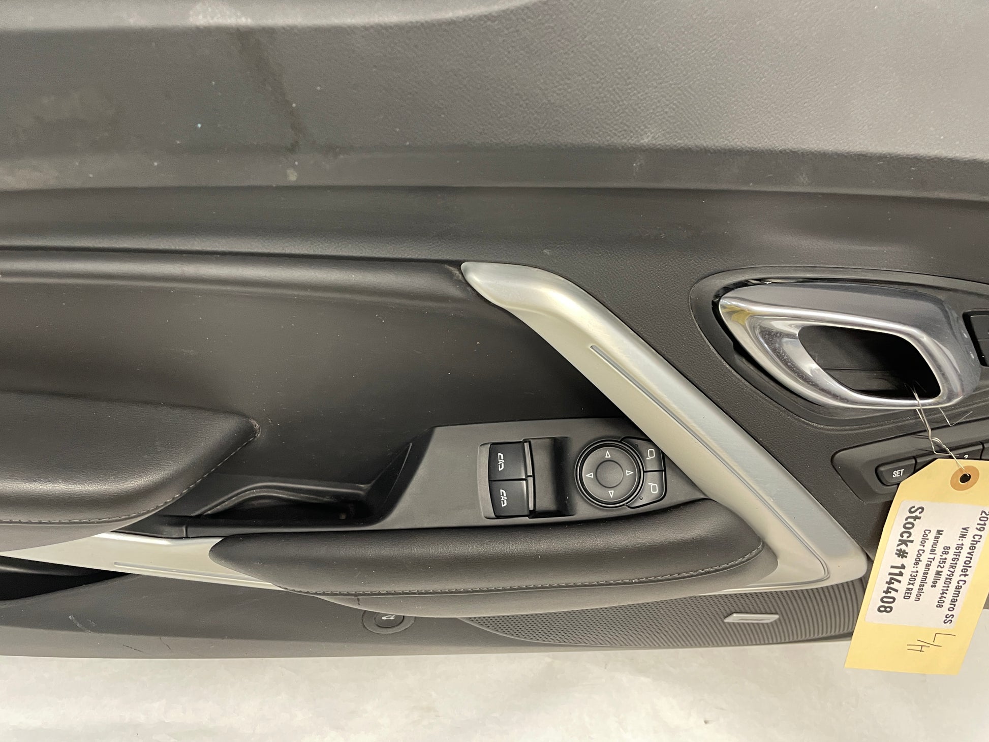 2019 Chevy Camaro SS LH Driver Front Interior Door Panel OEM - Day's Parts Yard