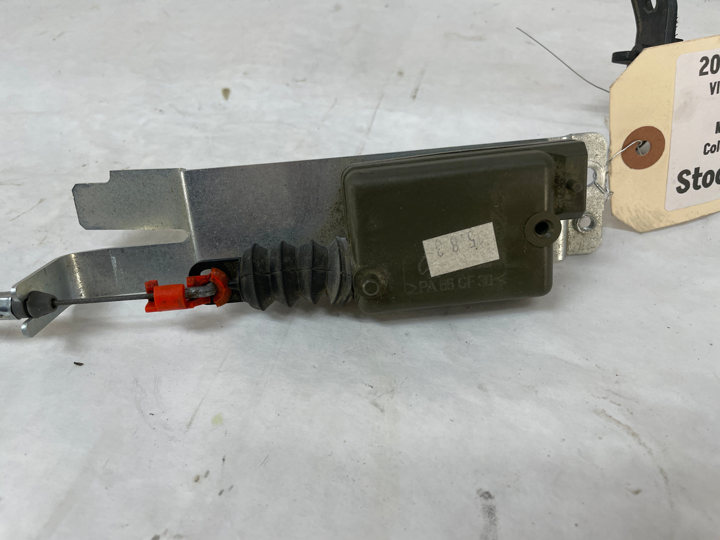 2004 Pontiac GTO Trunk Deck Lid Lock Actuator OEM - Day's Parts Yard