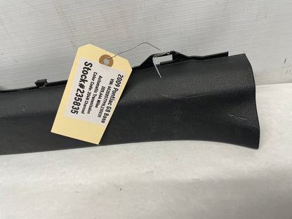 2009 Pontiac G8 Base RH & LH Front Interior Carpet Retainer Sill Plate Panel OEM - Day's Parts Yard