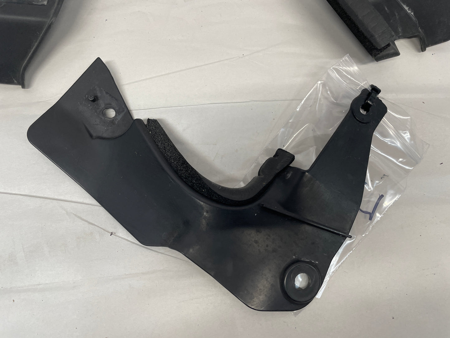 2015 Chevy SS Sedan Radiator Core Support Splash Shield Air Inlet Baffle OEM - Day's Parts Yard