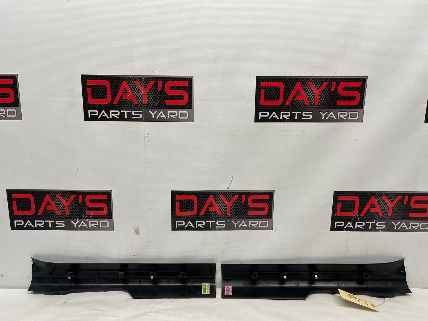 2009 Pontiac G8 Base RH & LH Front Interior Carpet Retainer Sill Plate Panel OEM - Day's Parts Yard