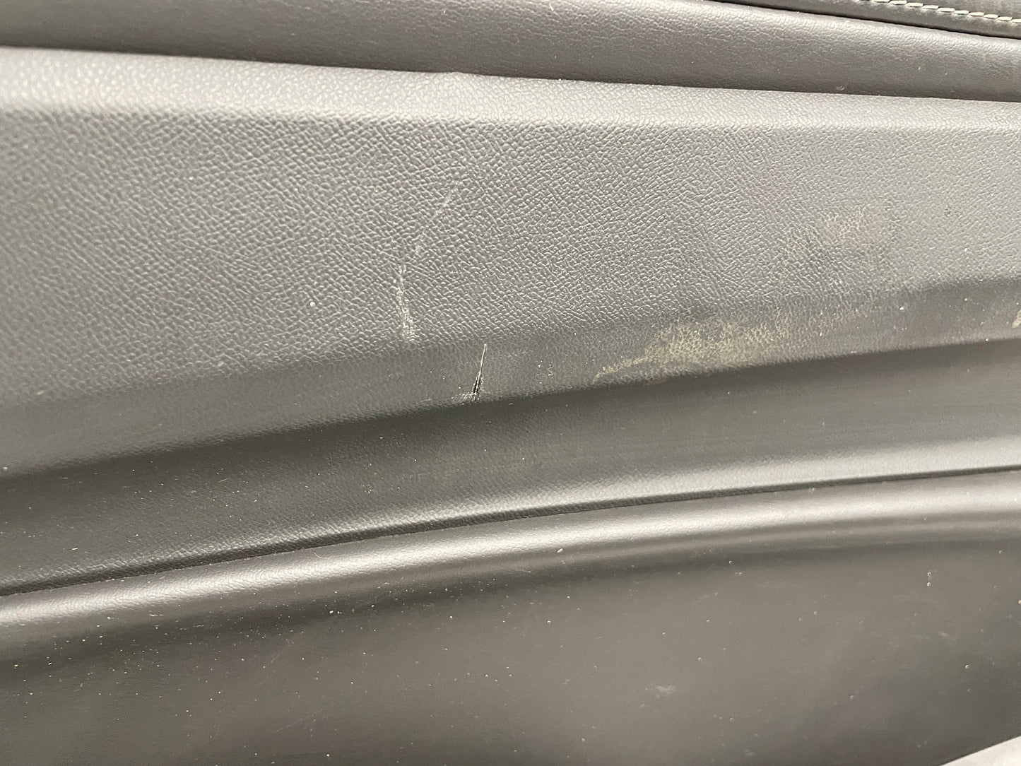 2019 Chevy Camaro SS LH Driver Front Interior Door Panel OEM - Day's Parts Yard