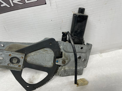 2006 Pontiac GTO RH Passenger Front Window Regulator Motor OEM - Day's Parts Yard