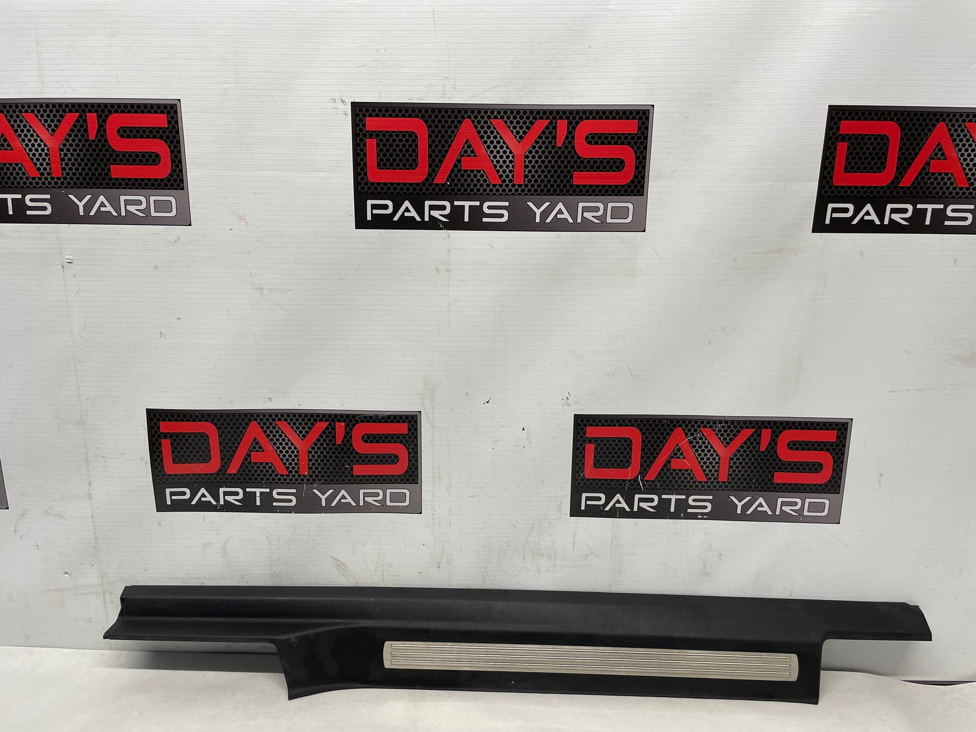 2017 Chevy SS Sedan LH Driver Front Scuff Sill Plate Panel OEM - Day's Parts Yard