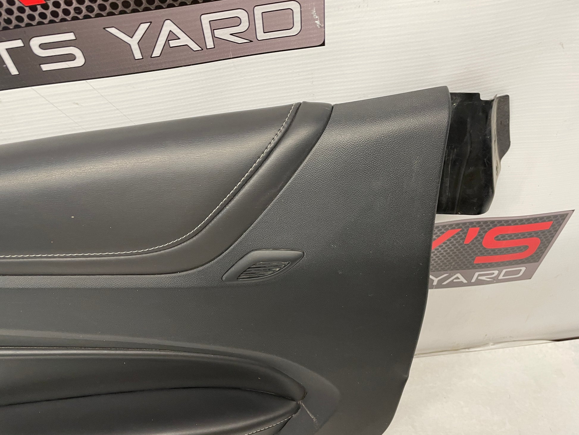 2019 Chevy Camaro SS RH Passenger Front Door Panel OEM - Day's Parts Yard
