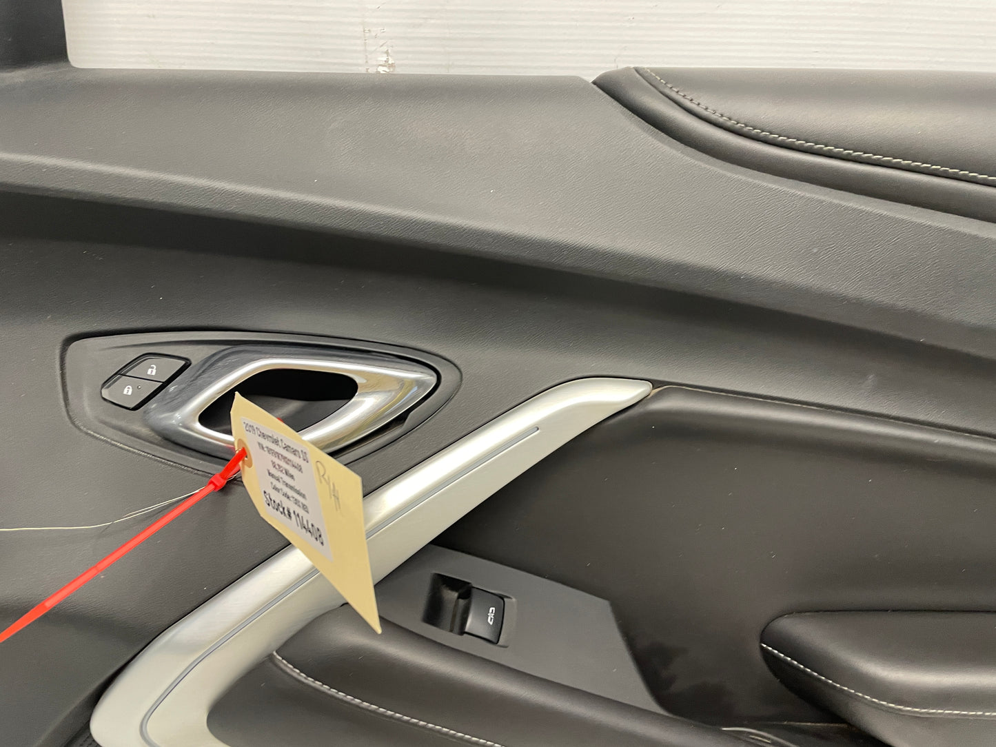 2019 Chevy Camaro SS RH Passenger Front Door Panel OEM - Day's Parts Yard