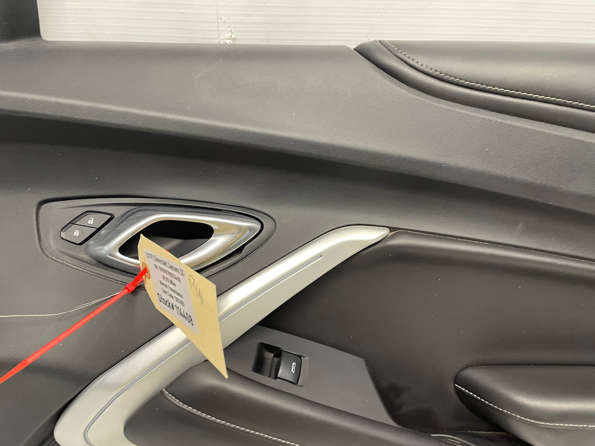 2019 Chevy Camaro SS RH Passenger Front Door Panel OEM - Day's Parts Yard