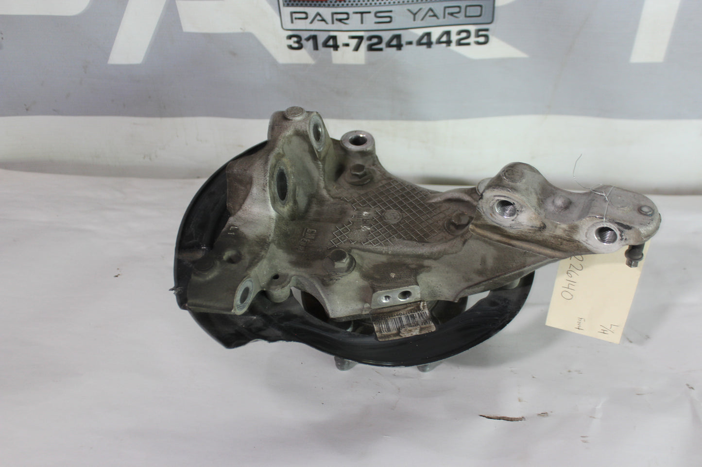 2016 Chevy SS Sedan LH Driver Front Hub Spindle Knuckle OEM