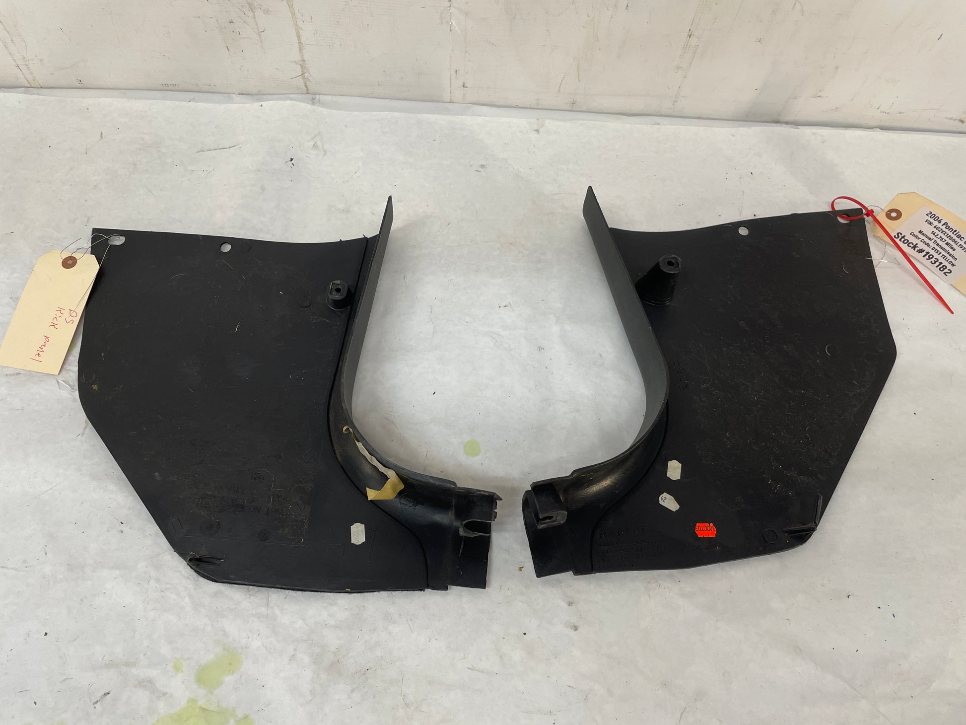 2004 Pontiac GTO RH & LH Interior Kick Panel Trim Molding Cover OEM - Day's Parts Yard