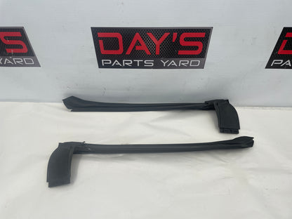 2018 Chevy Camaro ZL1 Convertible RH & LH Windshield Frame Weatherstrip OEM - Day's Parts Yard