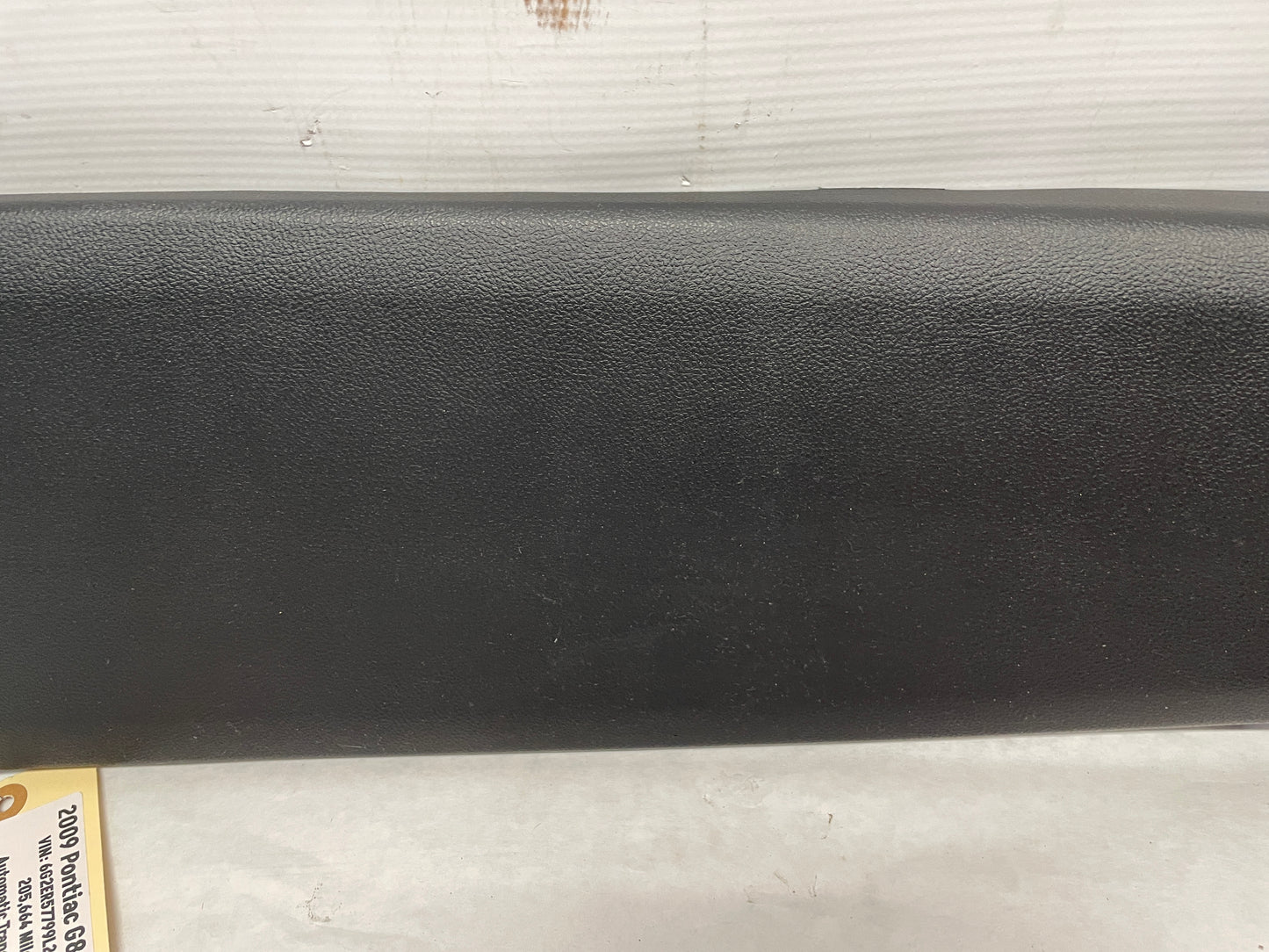 2009 Pontiac G8 Base RH & LH Lower Interior B Center Pillar Trim Molding Cover OEM - Day's Parts Yard