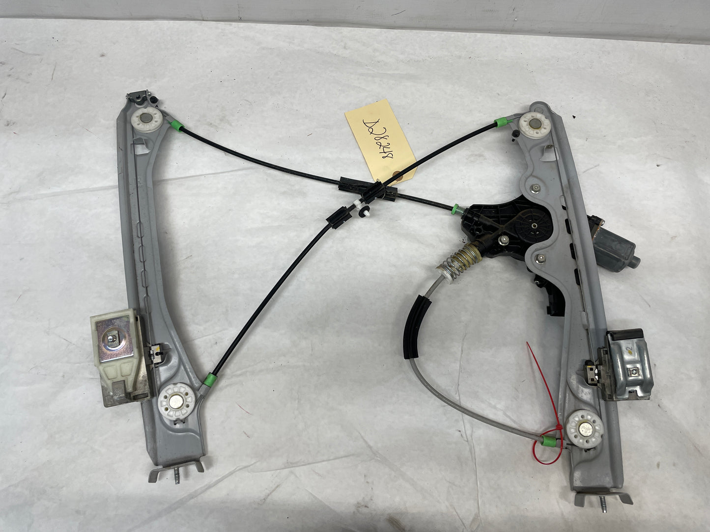 2019 Chevy Camaro SS RH Passenger Front Window Regulator w/ Motor OEM - Day's Parts Yard
