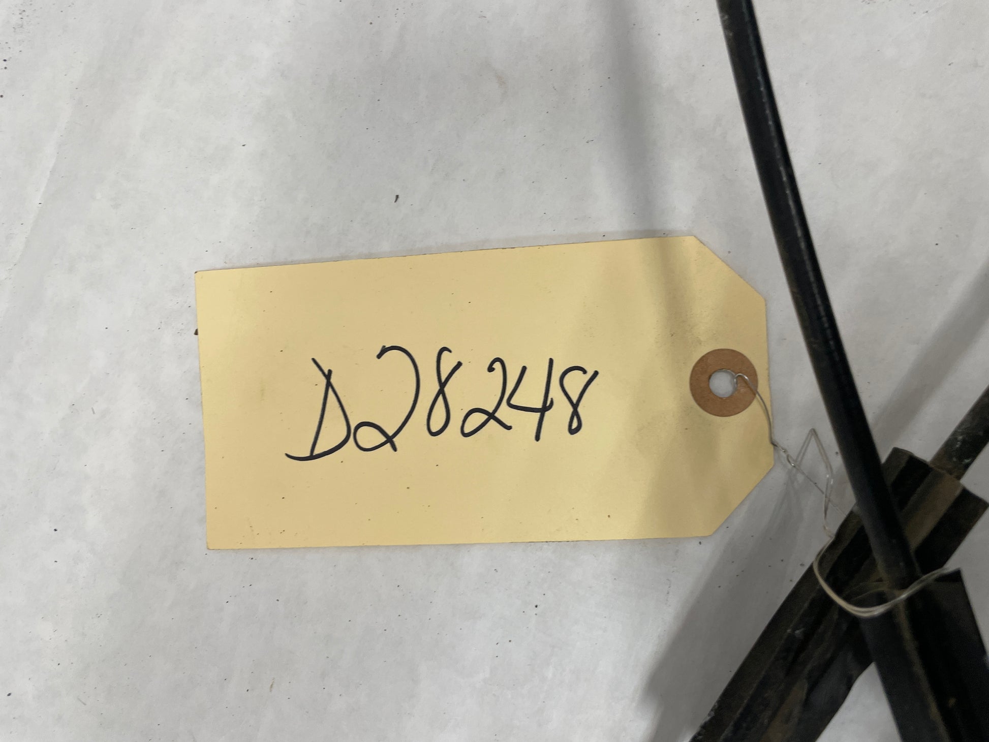 2019 Chevy Camaro SS RH Passenger Front Window Regulator w/ Motor OEM - Day's Parts Yard